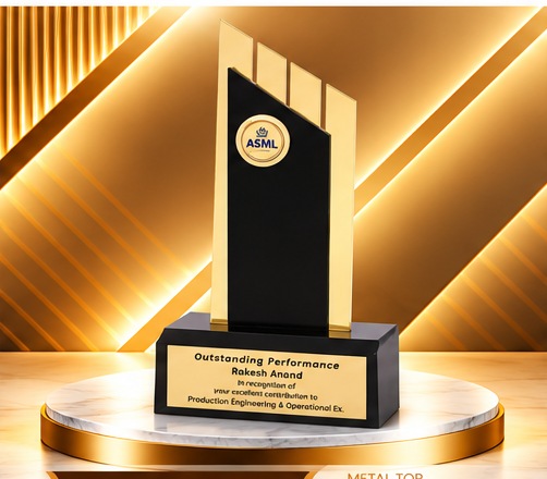 Gold Skyline Black Panel Trophy 3908